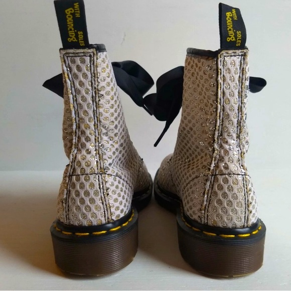 RARE DR MARTENS SILVER GLITTER BOOTS OVAL DESIGN VINTAGE MADE IN ENGLAND US 7 - Picture 8 of 10